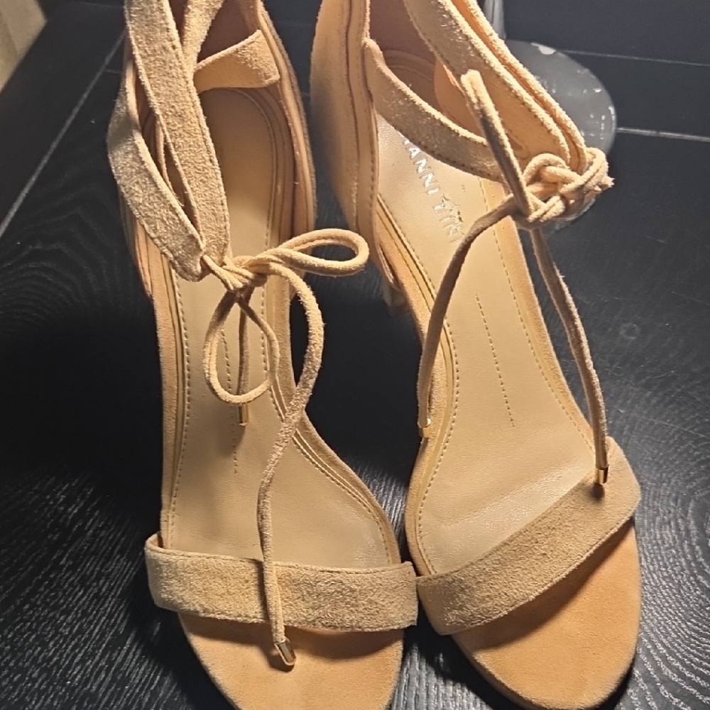 Gianni Bini Tan Suede Heels